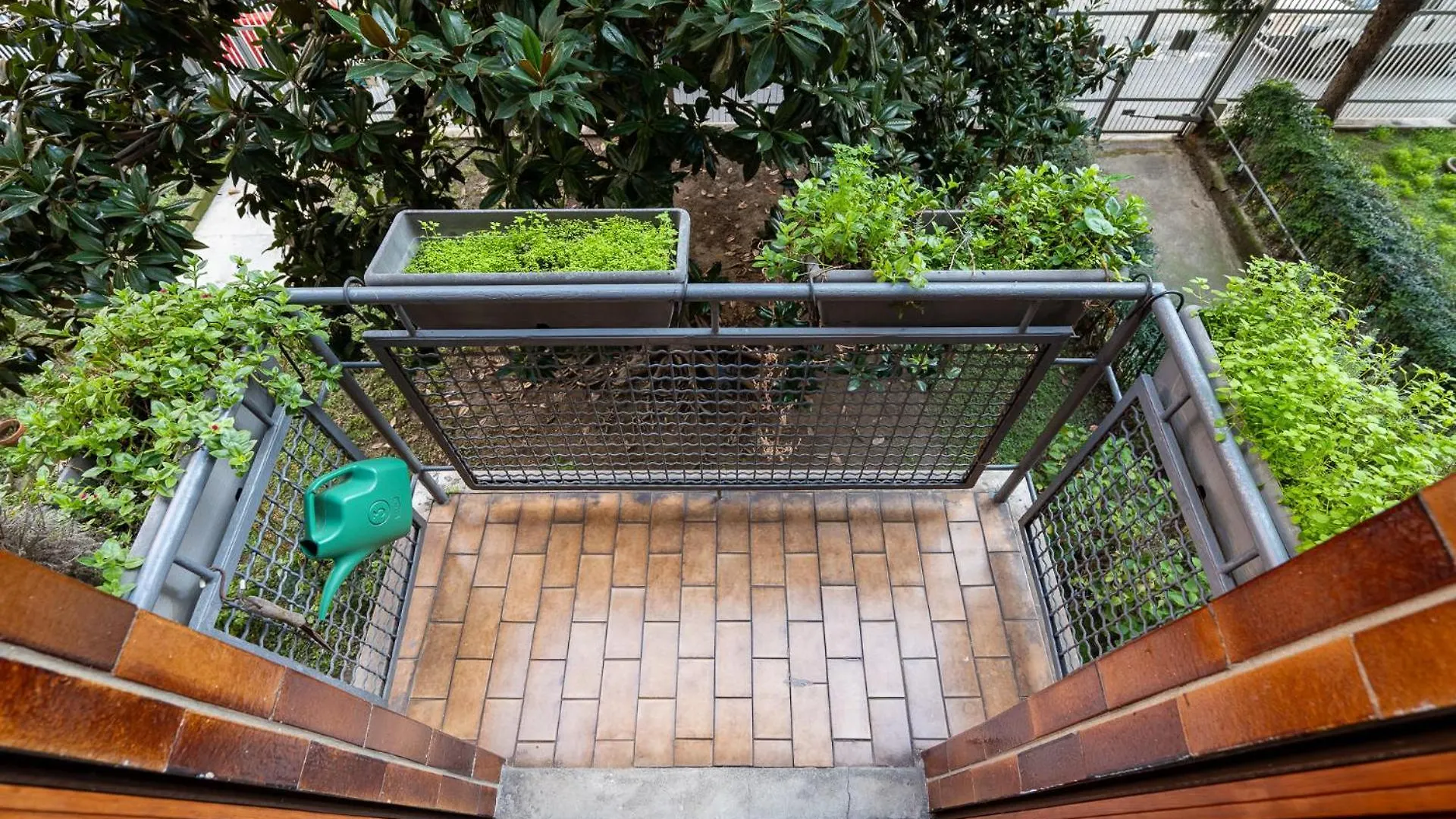 Design Apartment In Central Station Milan